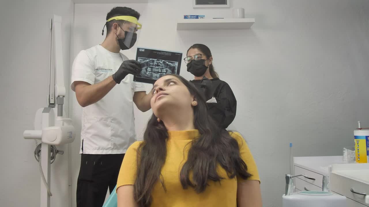 Video Stock Checking Dental X Ray Live Wallpaper For PC