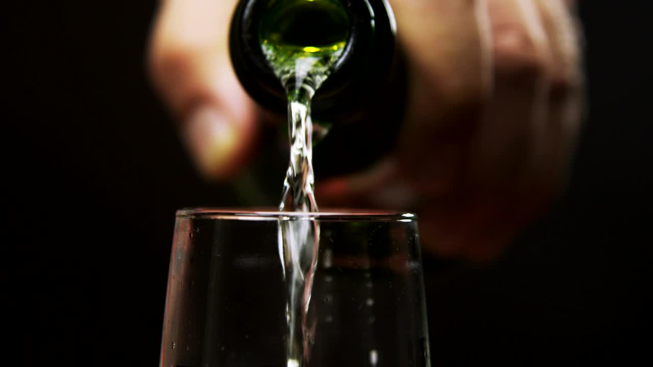 Video Stock Champagne Bottle Pouring Live Wallpaper For PC
