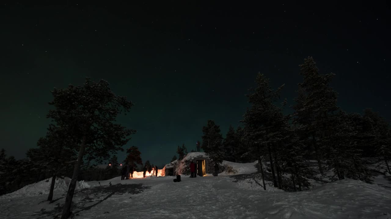 Video Stock Camping In The Snow Live Wallpaper For PC
