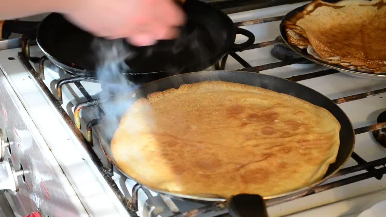 Stock Video Cooking Arepas Live Wallpaper For PC