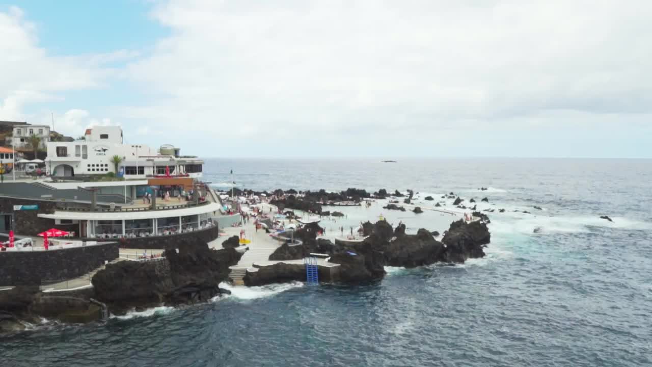 Stock Video Coast With Rocks And Buildings Live Wallpaper For PC