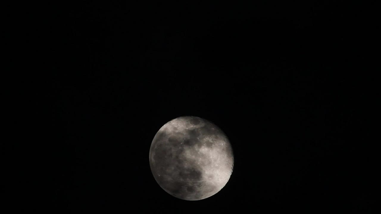Stock Video Clouds Passing By The Full Moon Live Wallpaper For PC