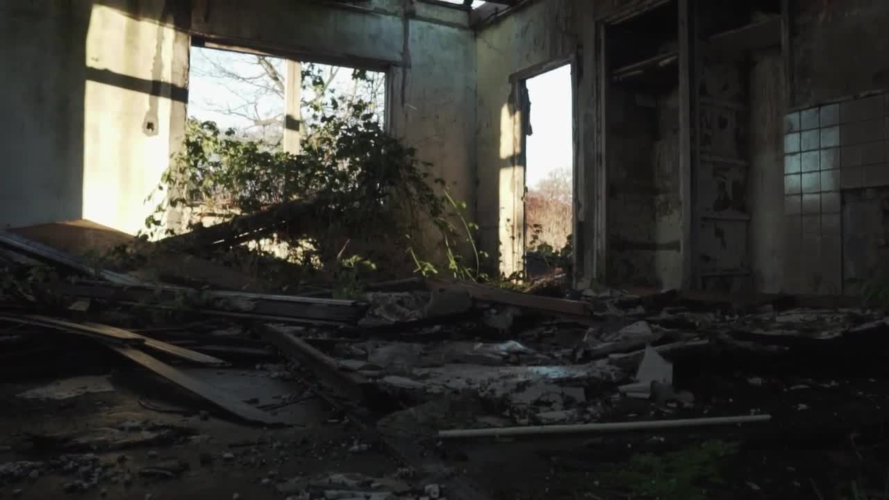 Stock Video Exploring An Abandoned House Live Wallpaper For PC