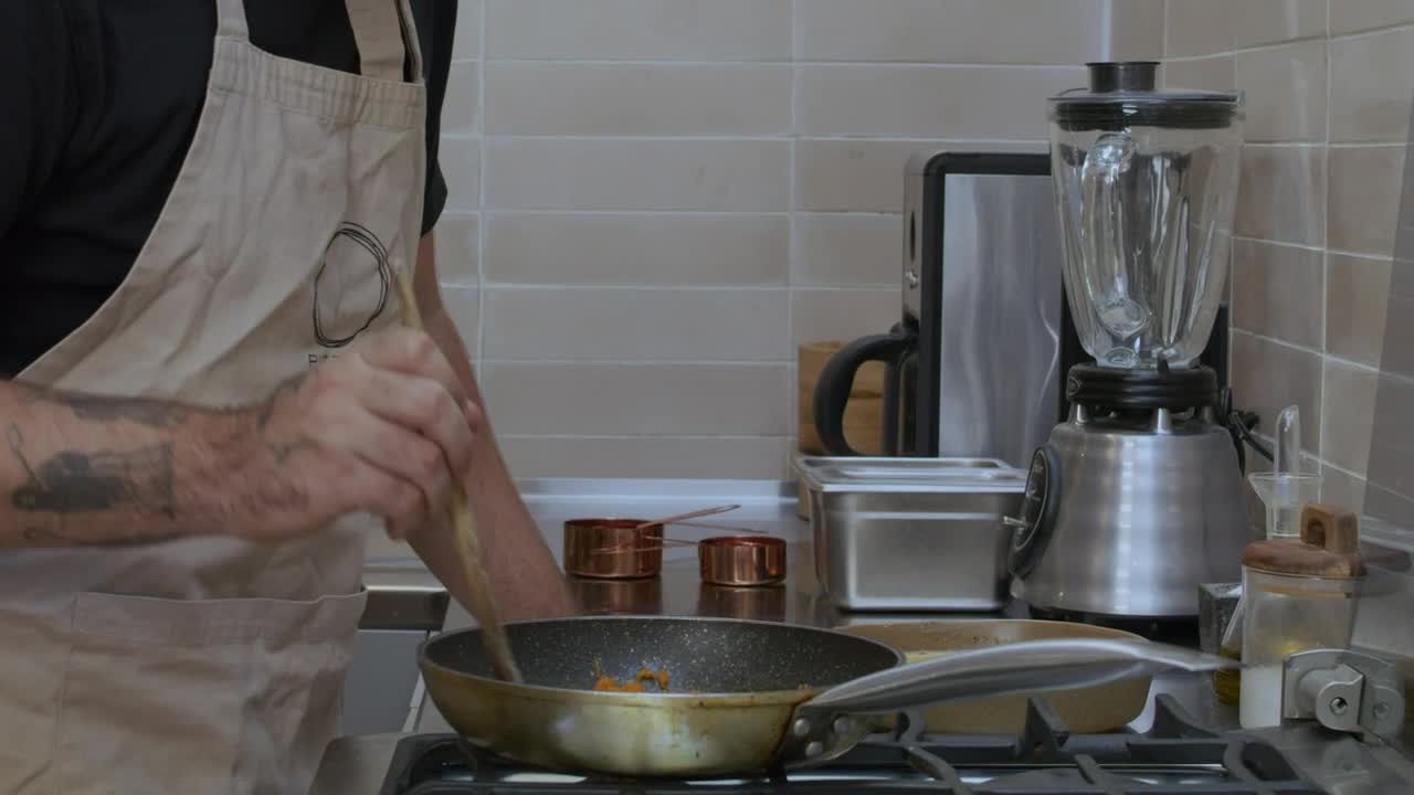 Stock Video Expert Cook Frying Something In A Pan Live Wallpaper For PC