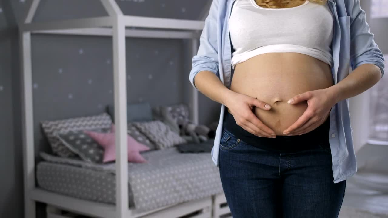 Stock Video Expecting A Baby Live Wallpaper For PC