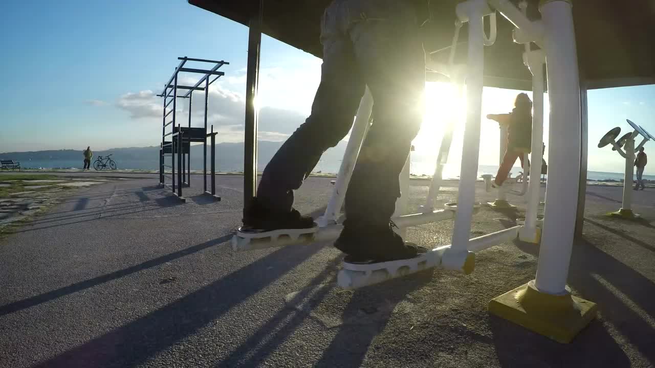Stock Video Exercising In A Park In The Morning Live Wallpaper For PC