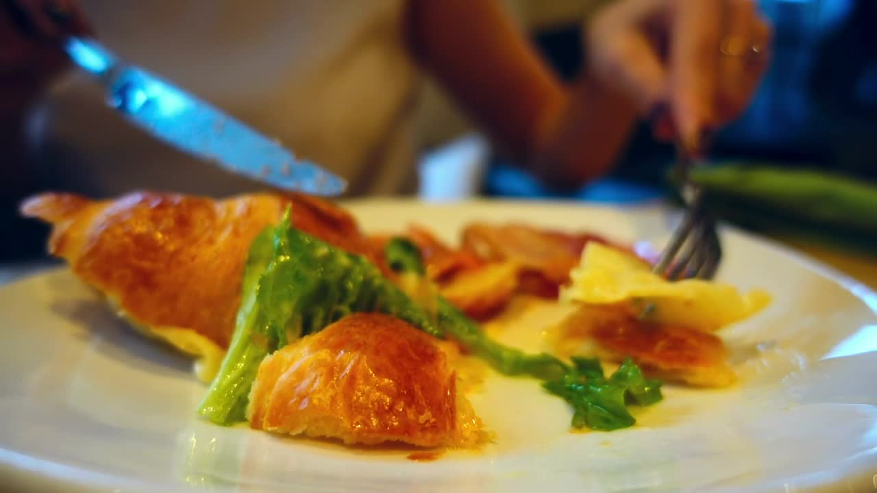 Stock Video Eating A Delicious Breakfast Live Wallpaper For PC