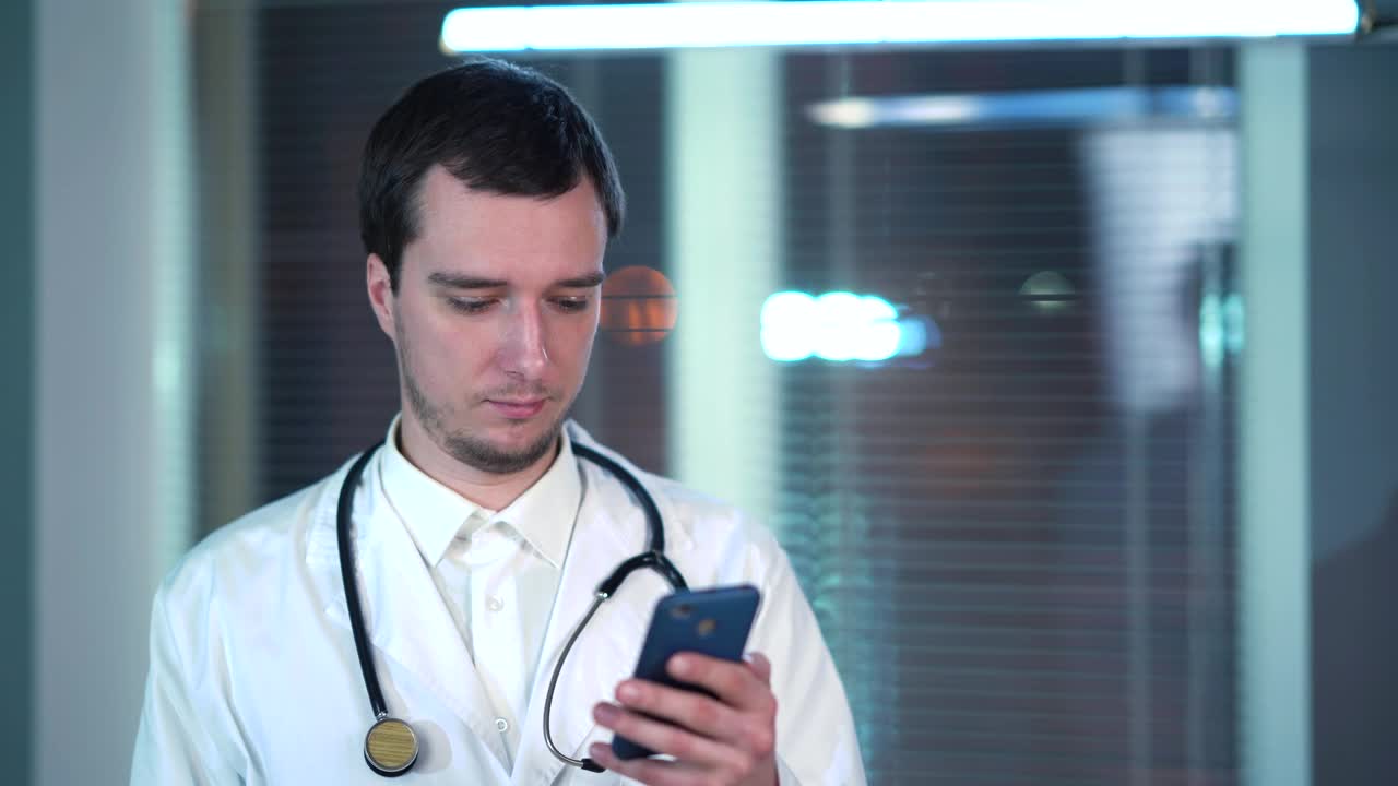 Stock Video Doctor Using Phone In The Hospital Live Wallpaper For PC