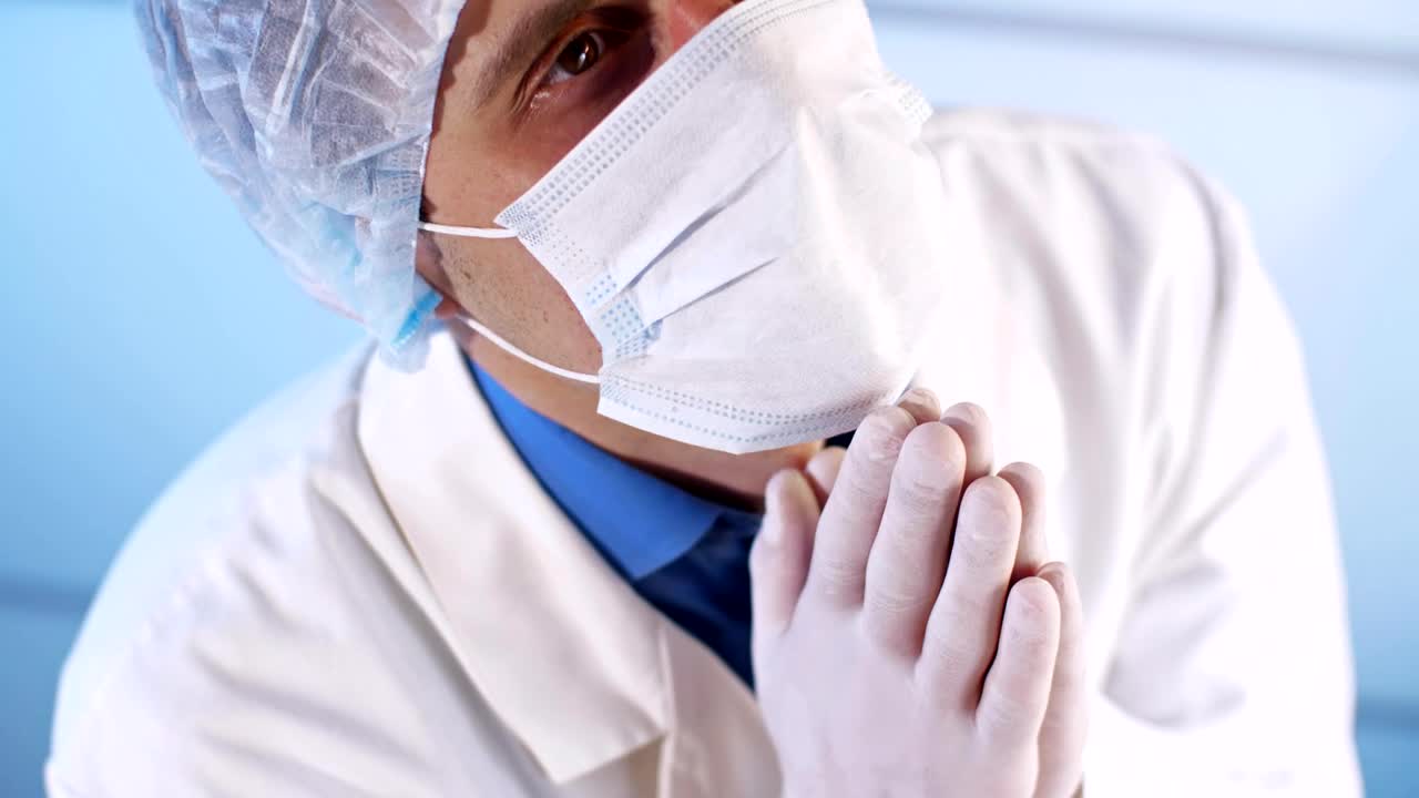 Stock Video Doctor Praying With Great Faith Before Surgery Live Wallpaper For PC