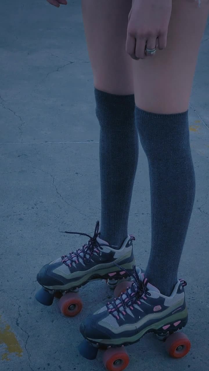 Stock Video Girl With Roller Skates Standing In The Middle Of A Live Wallpaper For PC