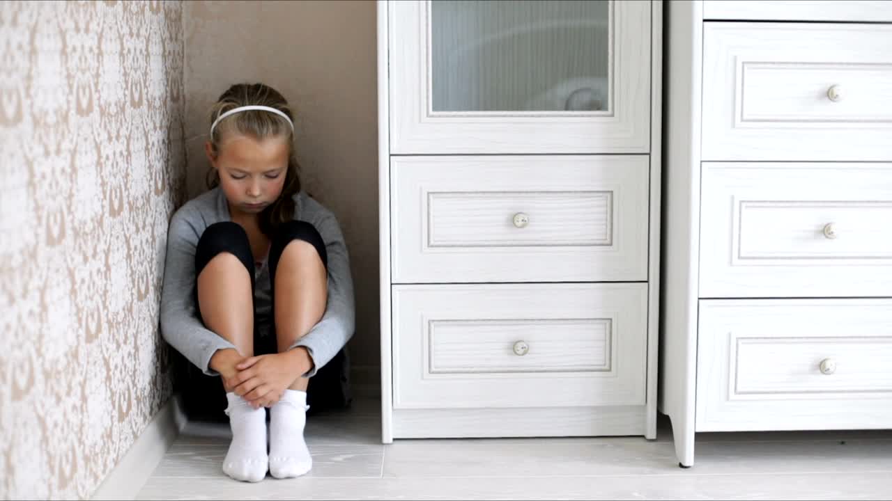 Stock Video Girl Hiding From Her Angry Parents Live Wallpaper For PC