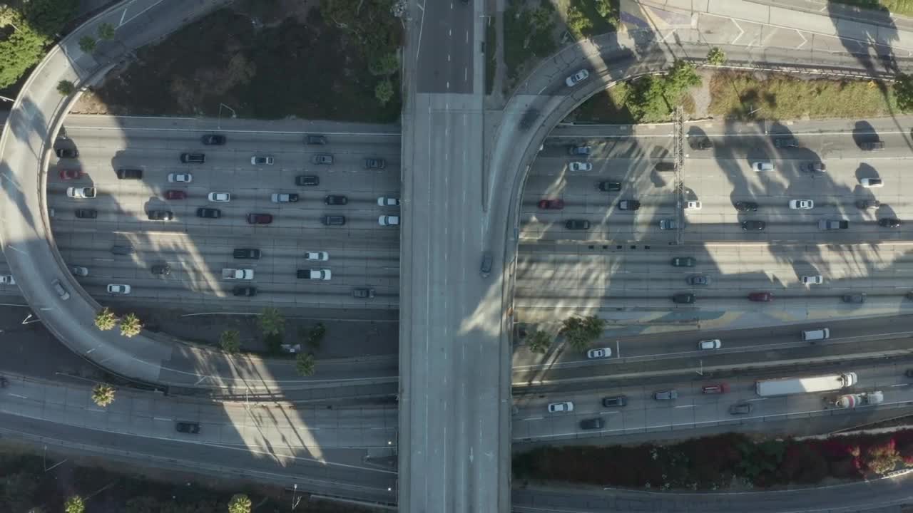 Stock Video Intersection And Bridges With Traffic On La Highways Animated Wallpaper