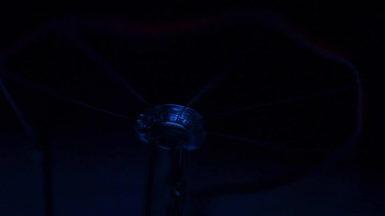 Stock Video Incandescent Bulb Slowly Turning On And Off Animated Wallpaper