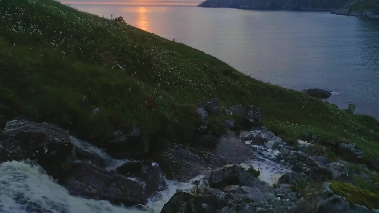Stock Video Hill Tour Near Coast On A Cloudy Day Animated Wallpaper