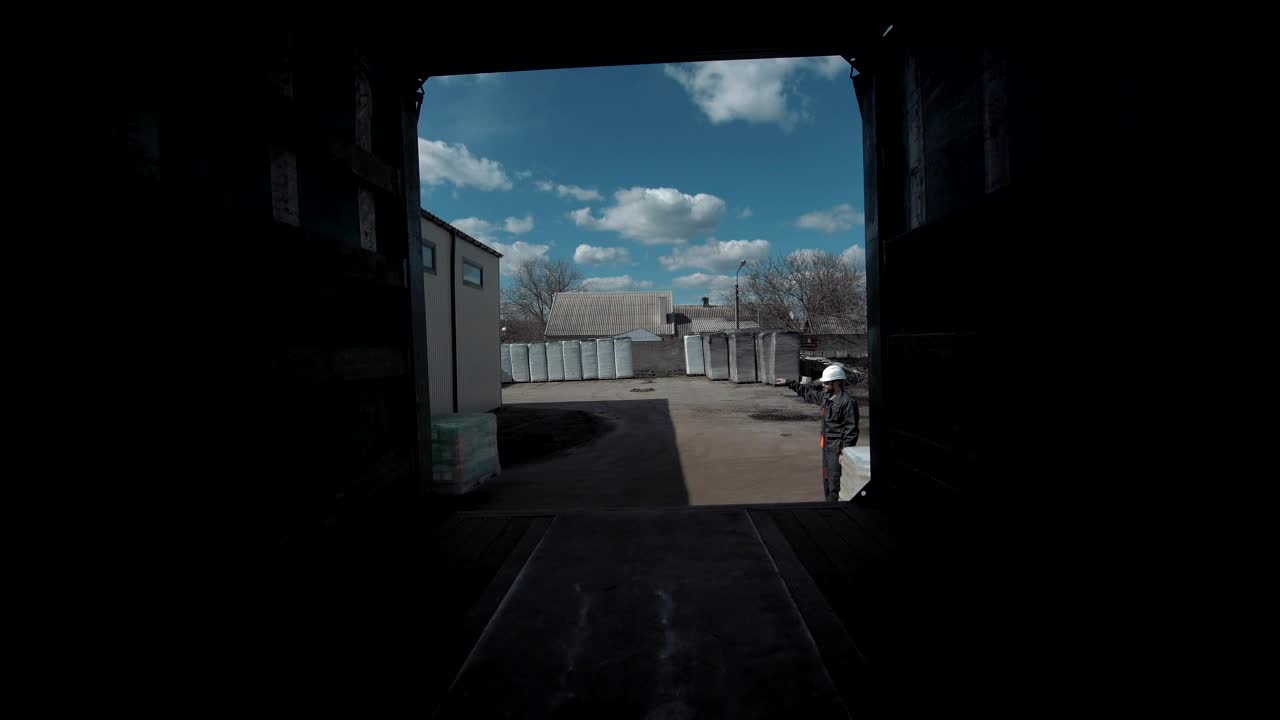 Stock Video Loading A Cargo Truck Animated Wallpaper