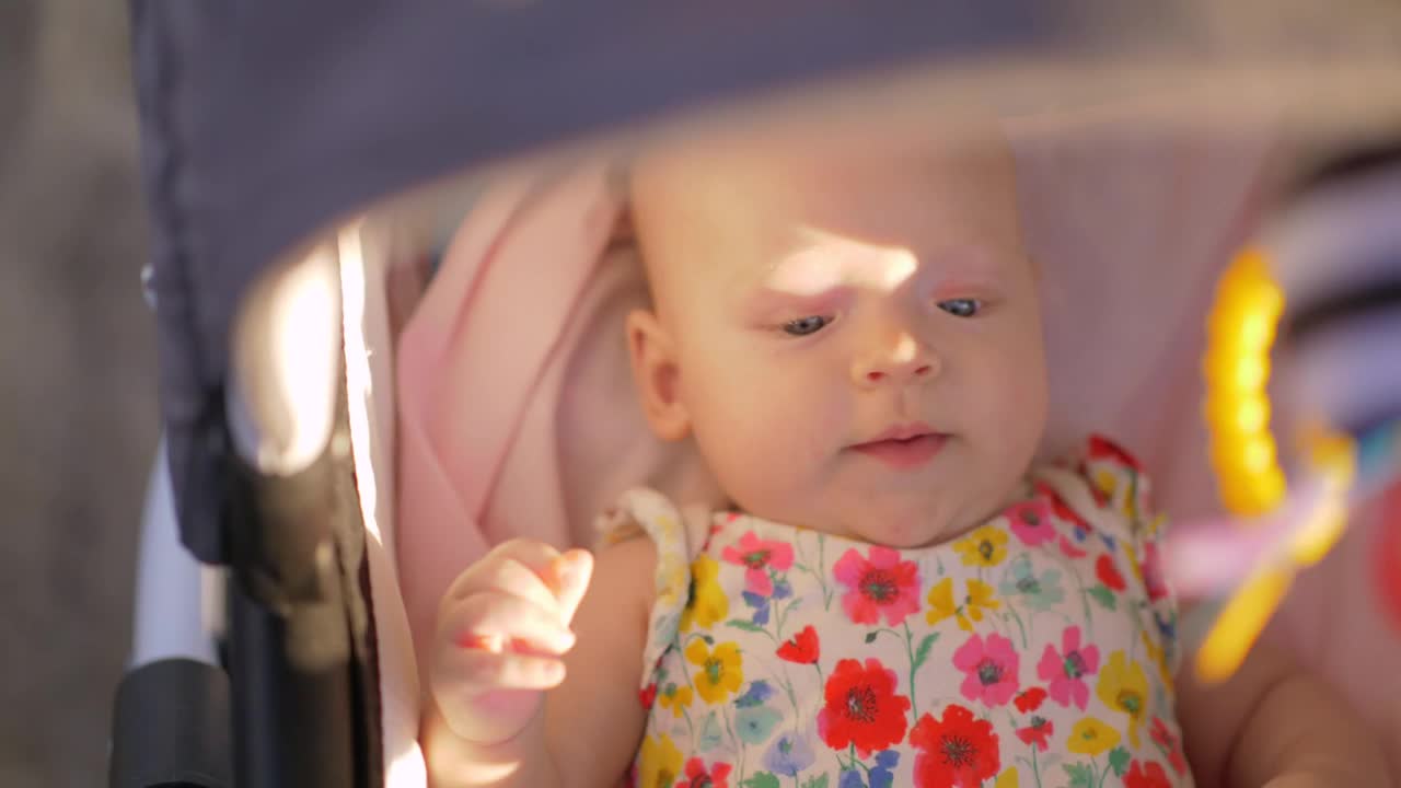 Stock Video Mother Taking Her Baby Outsid Animated Wallpaper