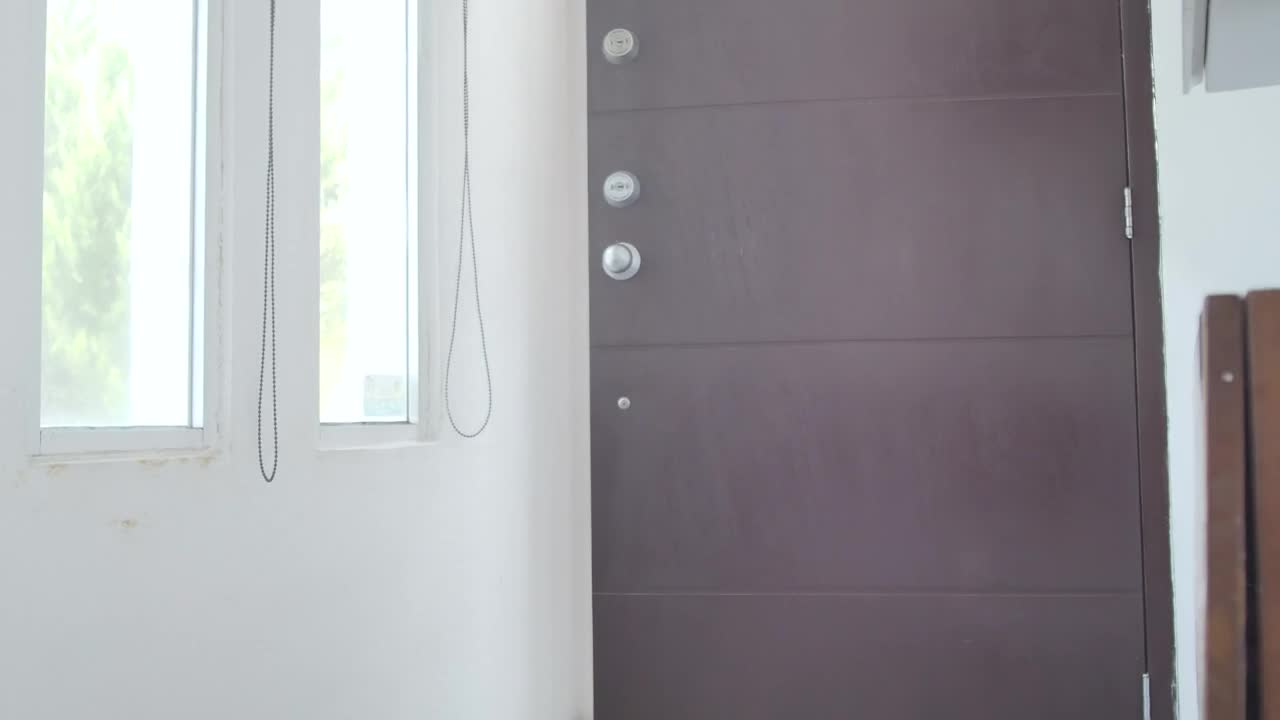Stock Video Mother And Daughter Coming Hom Animated Wallpaper