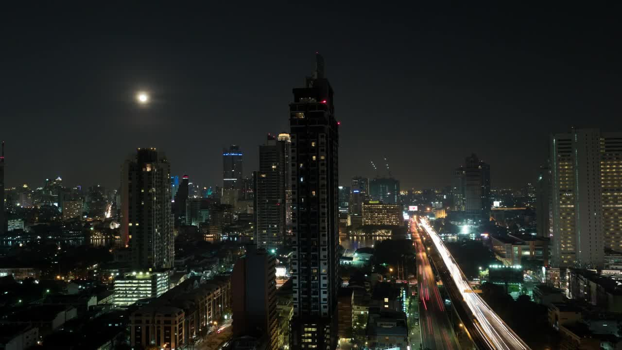 Stock Video Moon Above Bangko Animated Wallpaper