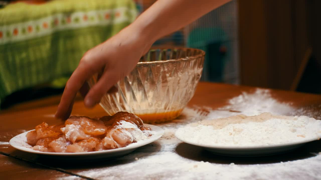 Stock Video Meat Breaded With Flou Animated Wallpaper