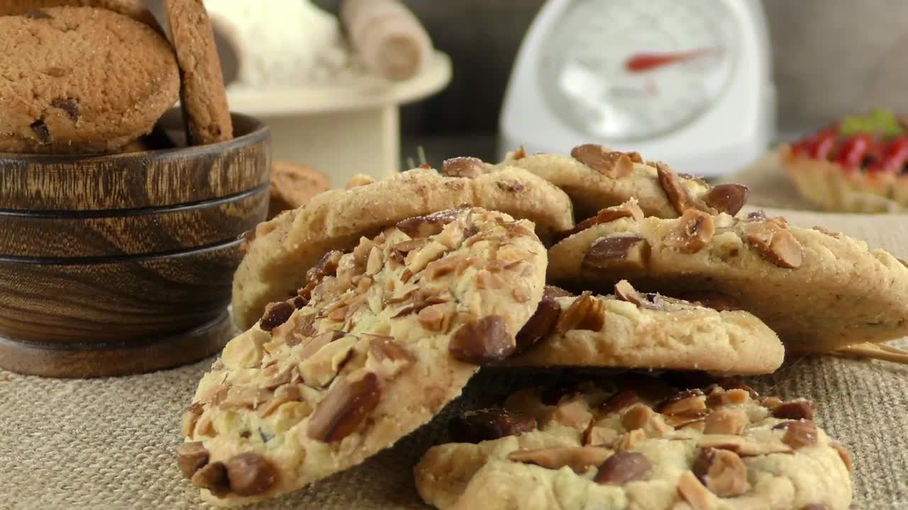 Stock Video Oat And Chocolate Cookies Live Wallpaper
