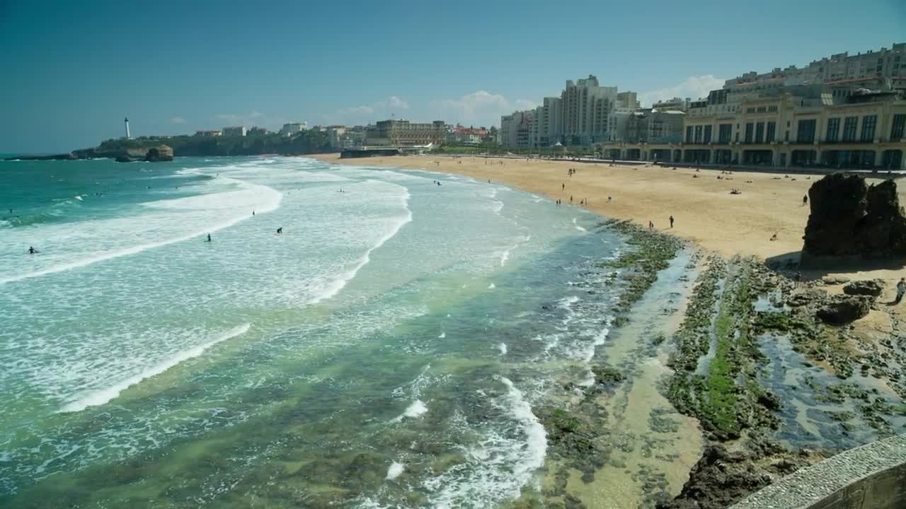 Stock Video Ocean Waves Bursting On The Shore Of The Coast Live Wallpaper
