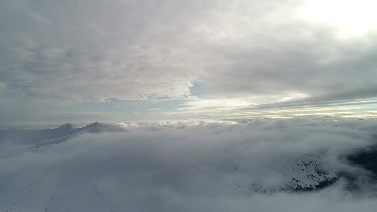 Stock Video Panorama Of A Misty Cold Landscape On A Cloudy Day Live Wallpaper