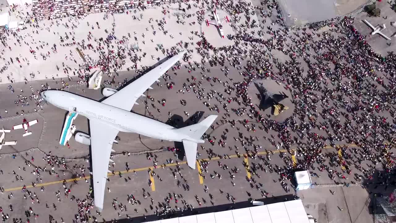 Stock Video People Viewing Military Aircraft Live Wallpaper