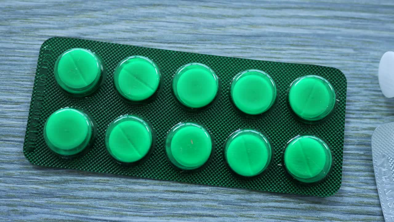 Video Stock Pills And Syringe Live Wallpaper Free