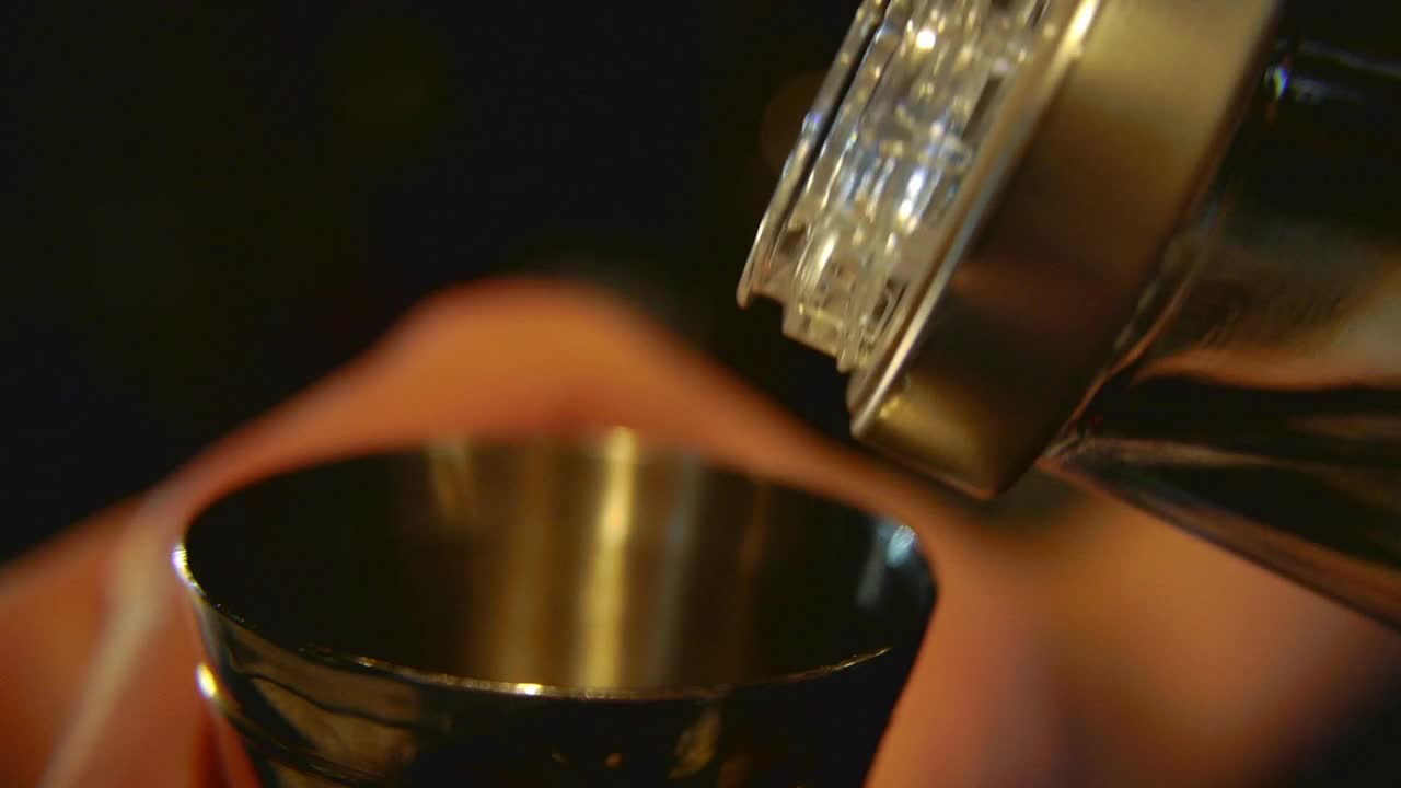 Video Stock Pouring Liquor Into The Jigger Live Wallpaper Free