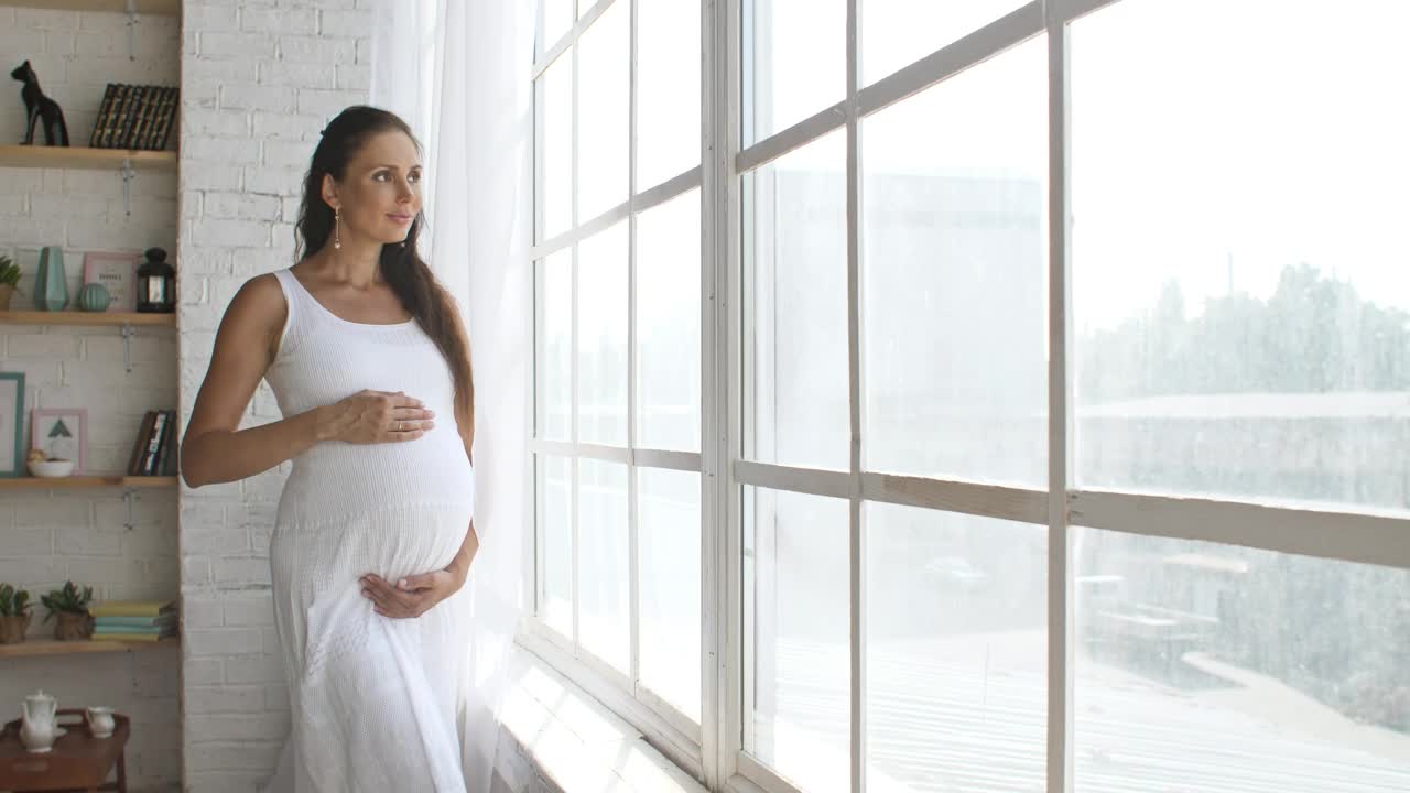 Video Stock Pregnant Young Mom Waiting For Her Baby Live Wallpaper Free