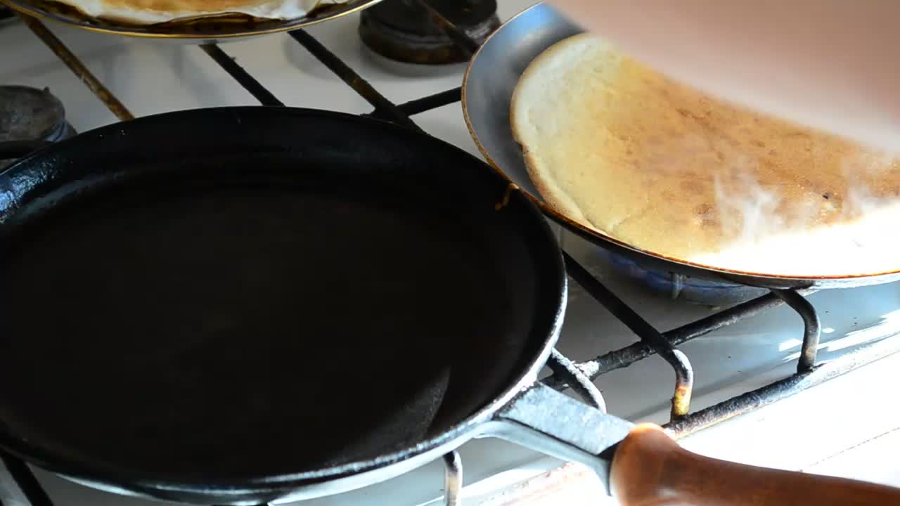 Video Stock Preparing Crepes On A Stove Live Wallpaper Free