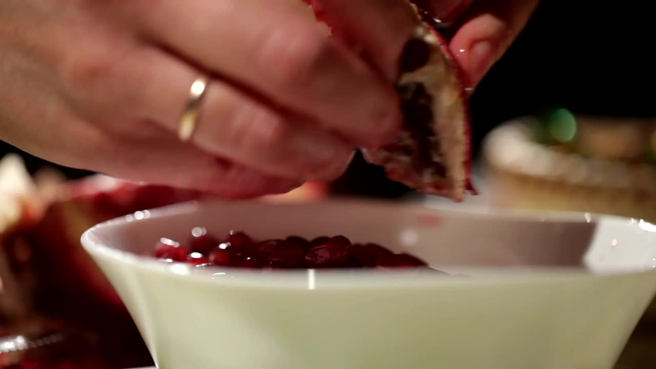 Free Stock Video Removing The Seeds From A Pomegranate Live Wallpaper