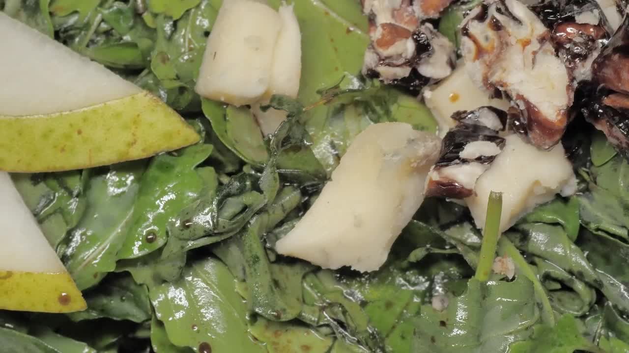 Free Stock Video Salad With Pear And Walnuts Live Wallpaper