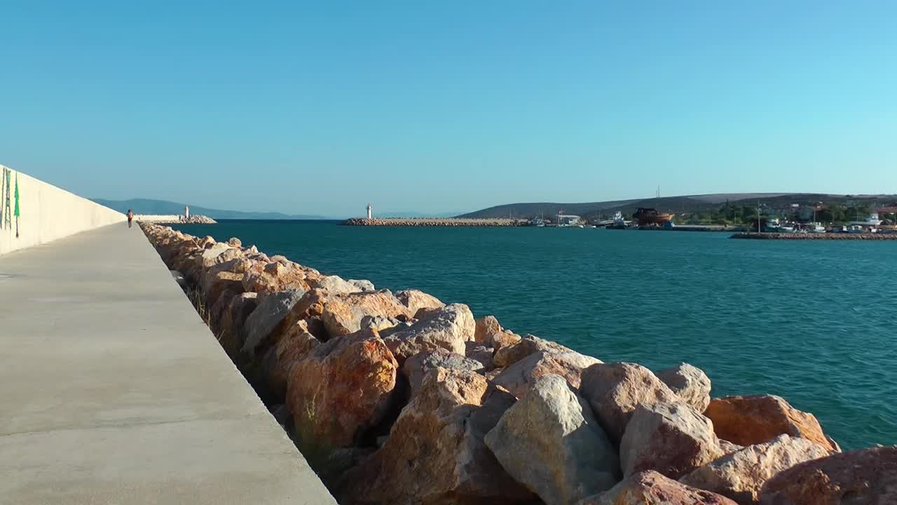 Free Stock Video Shirtless Man Running By The Sea Live Wallpaper