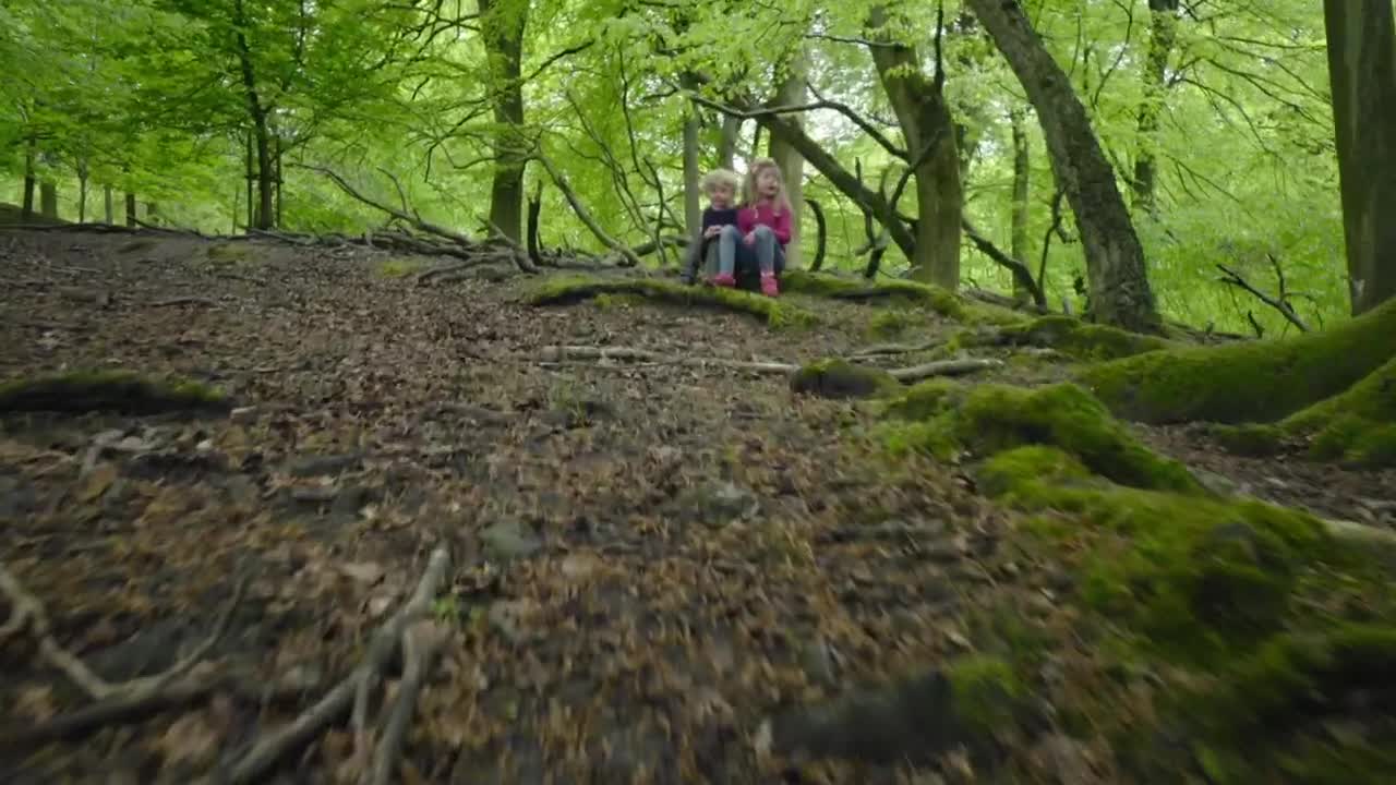 Free Stock Video Siblings Enjoying A Day Out Live Wallpaper