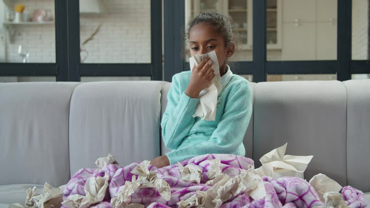 Free Stock Video Sick Little Girl Blowing Her Nose Live Wallpaper