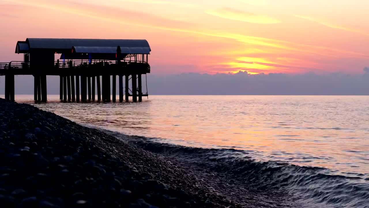 Free Stock Video Silhouette Of A Pure In The Sunset At The Sea Live Wallpaper