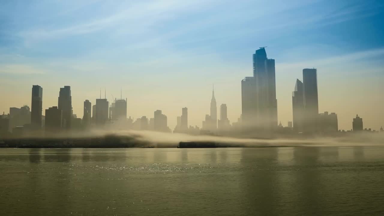 Free Stock Video Silhouette Of New York Hidden By Fog Live Wallpaper