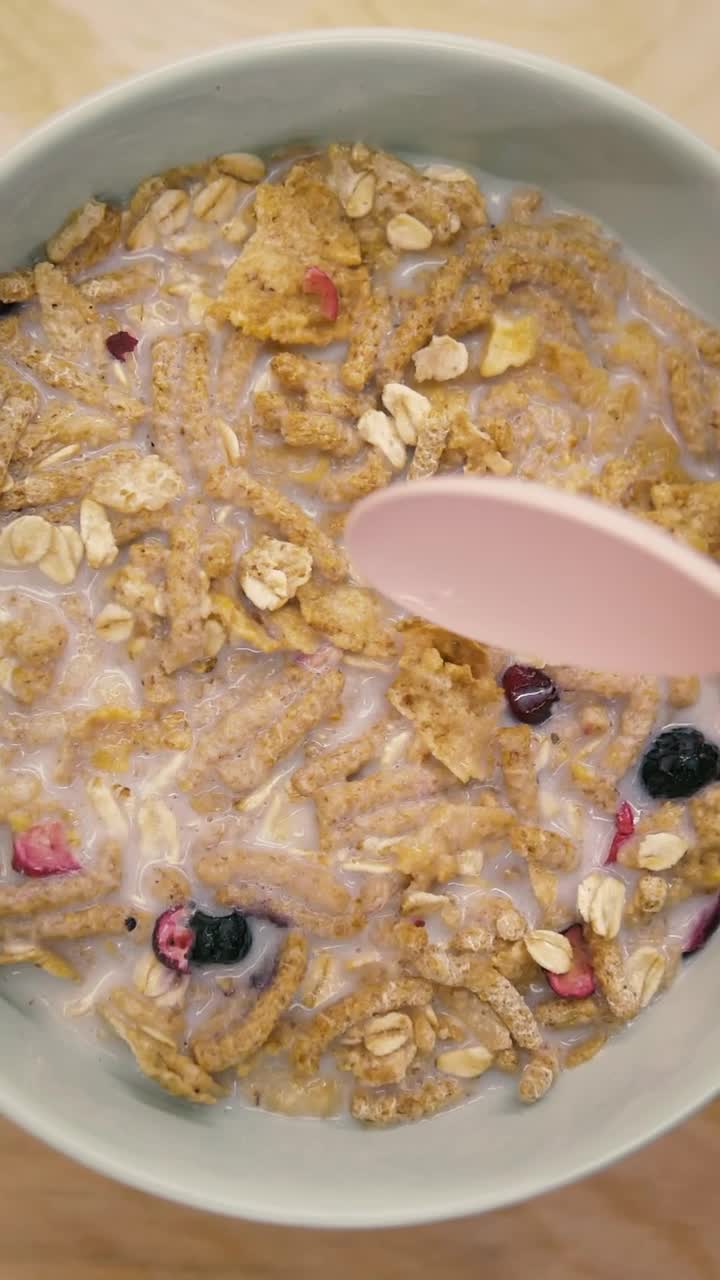 Free Video Stock Spoonful Of Healthy Cereal With Milk Live Wallpaper