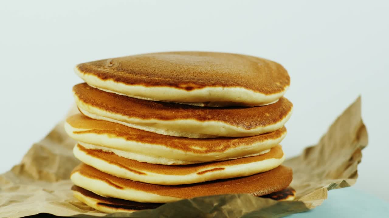 Free Video Stock Stacking Pancakes On A Pile Live Wallpaper