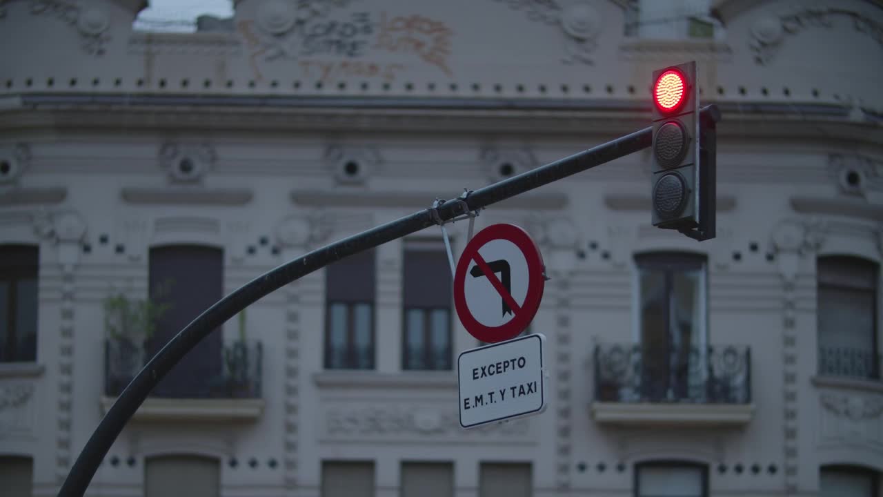 Free Video Stock traffic lights switching Live Wallpaper