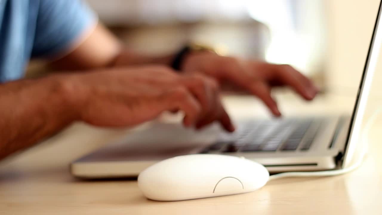 Free Stock Video Young Man Working On A Laptop With Mouse Live Wallpaper