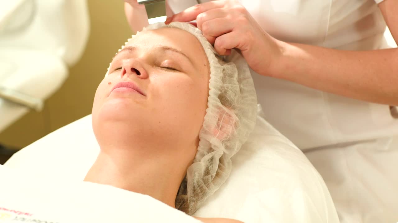   Stock Footage Ultrasonic Face Cleaning Live Wallpaper