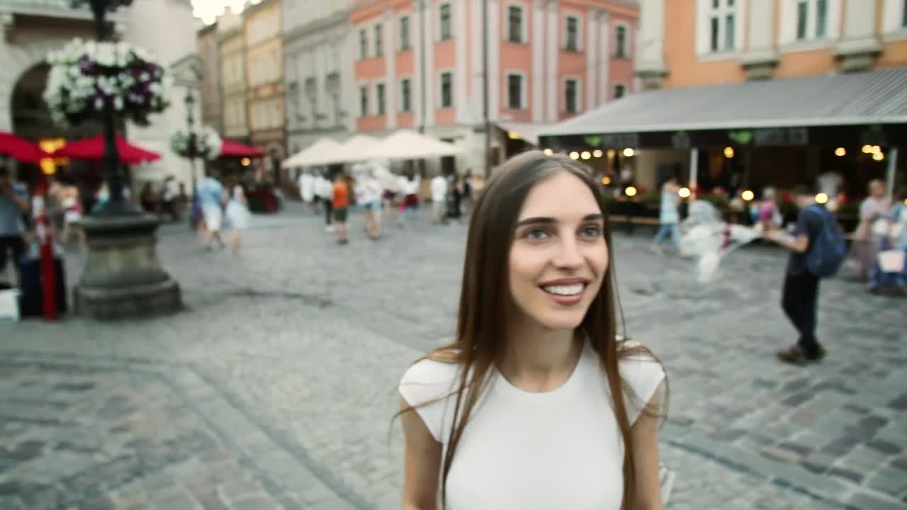 Stock Footage Woman Sightseeing Live Wallpaper Free
