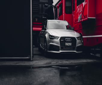 Audi RS6 Hazard Lights HD Live Wallpaper